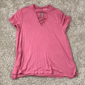 kids front criss-cross tee